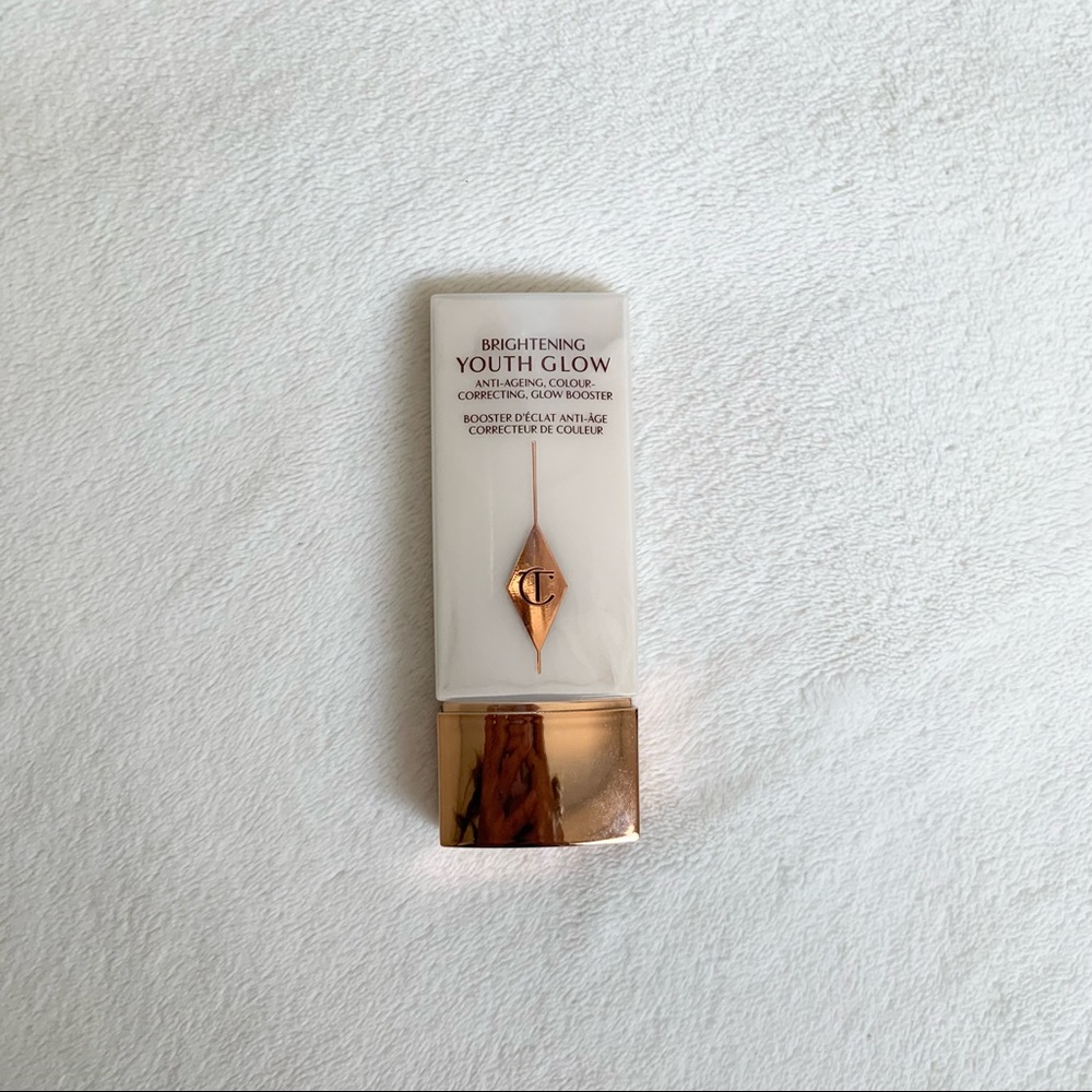 charlotte tilbury brightening youth glow booster